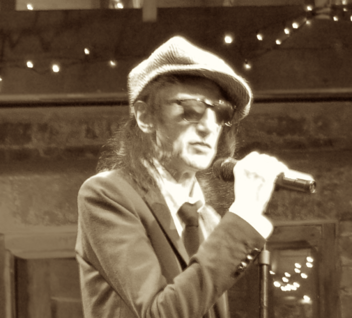 2015-06-09 John Cooper Clarke 4 (c) Paul Thompson
