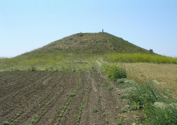 troy_demetrius_tumulus3.jpg
